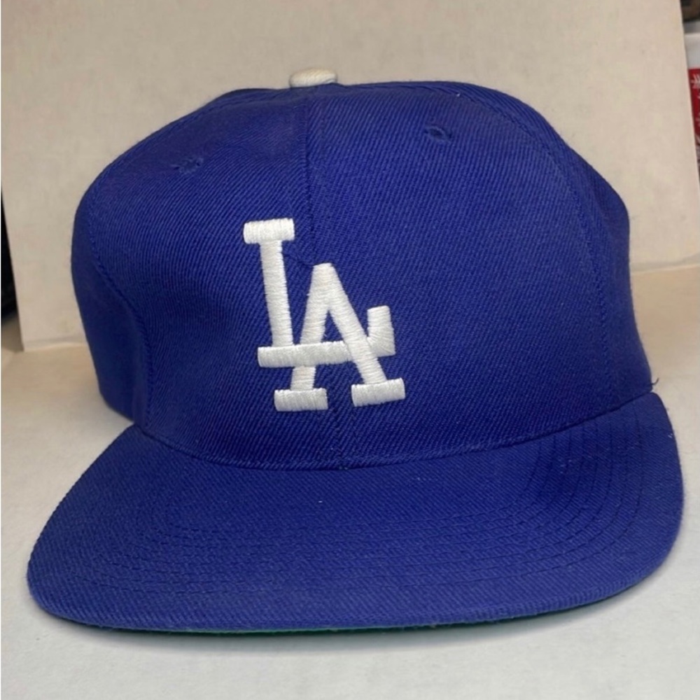 Los Ángeles 80s Vintage Merchandise Hat
